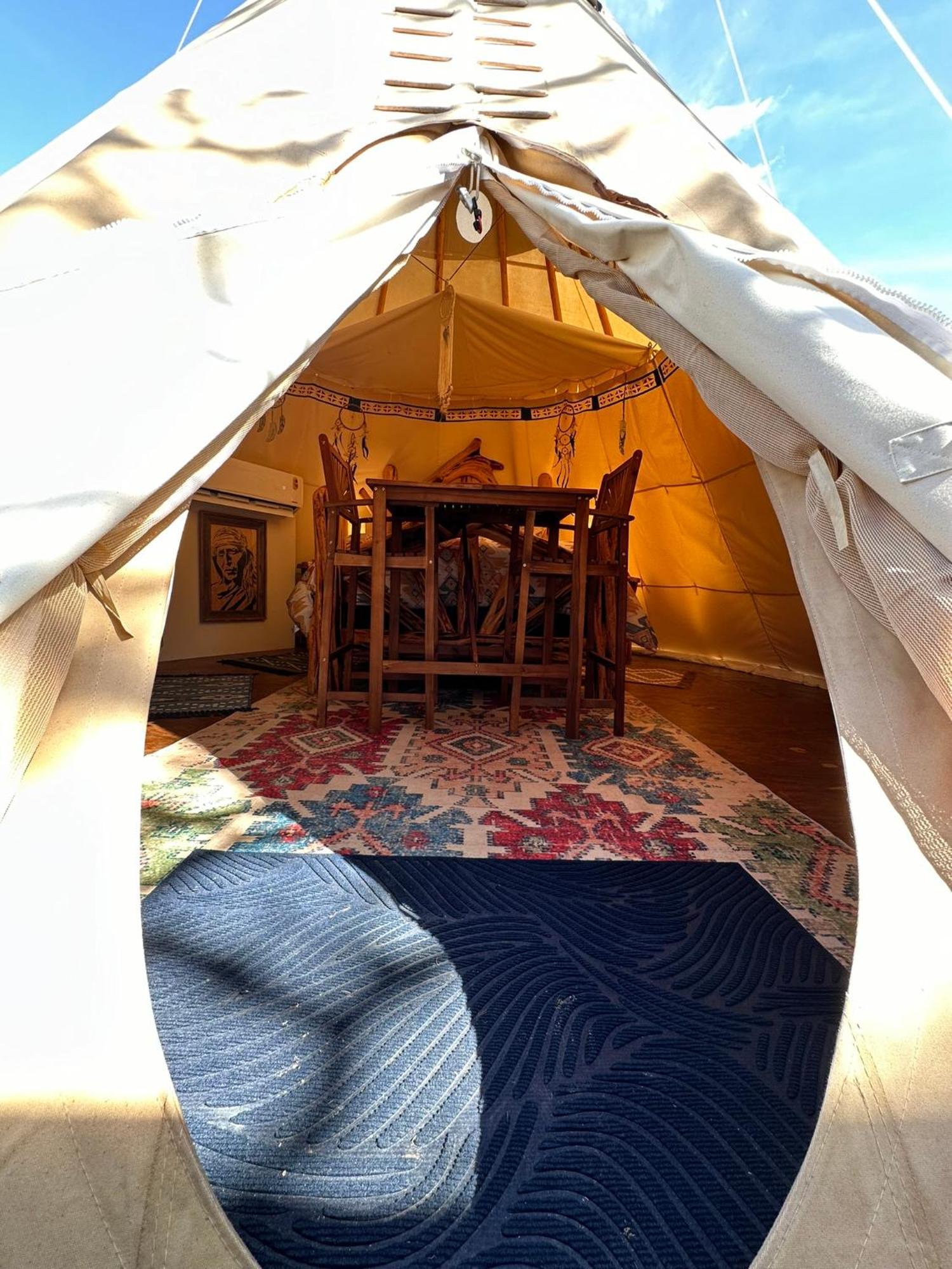 Bandera Stronghold - Cochise Tipi Екстериор снимка